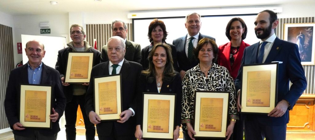 El Colegio Oficial de Farmacéuticos (COF) de Ciudad Real acaba de abrir los actos que marcan el 125 Aniversario del colegio.