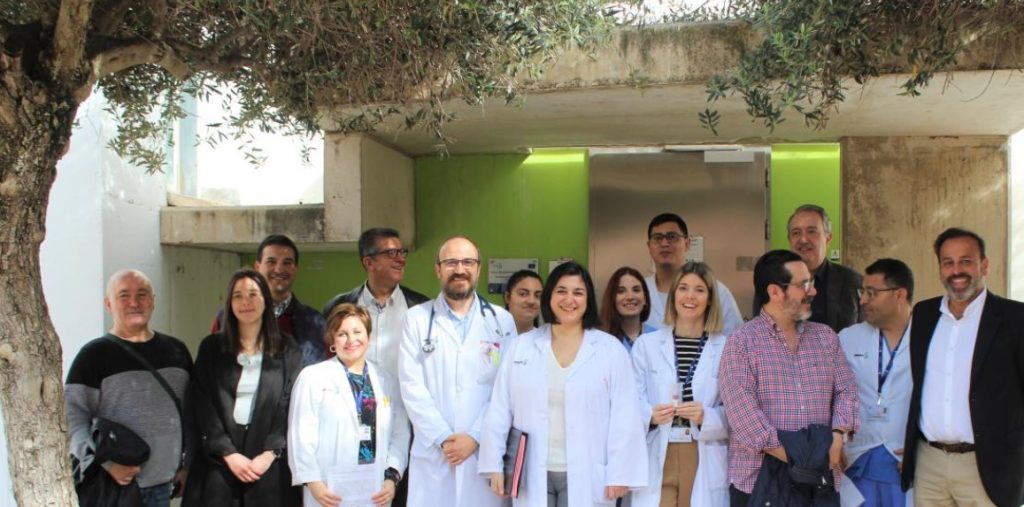 Personal sanitario de Ciudad Real participa en un estudio para valorar las propiedades antitumorales de la berenjena de Almagro.